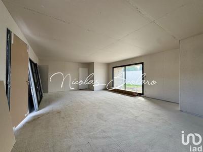 Maison - 106 m² - 4 pièces