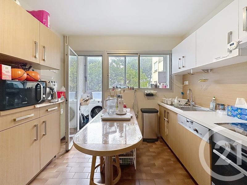 Appartement - 87 m² - 4 pièces