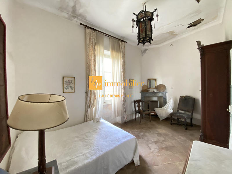 Bastide - 302 m² - 9 pièces