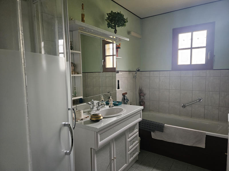 Maison - 121 m² - 5 pièces