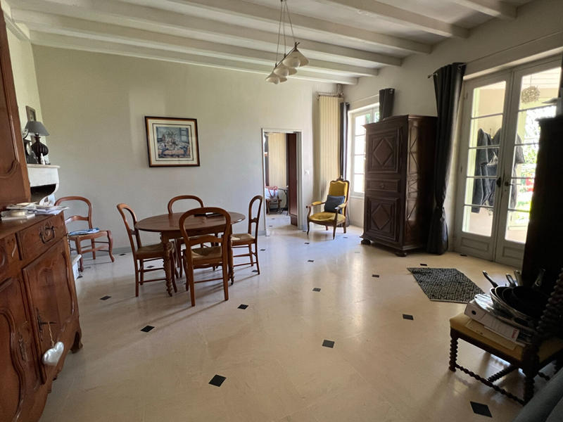 Maison - 200 m² - 10 pièces