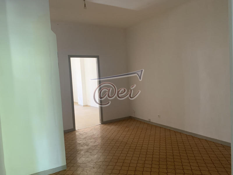 Appartement - 94 m² - 4 pièces