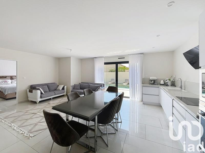 Maison - 92 m² - 4 pièces