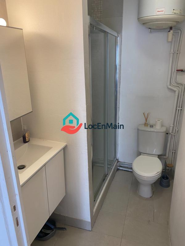 Studio - 30 m² - 1 pièce