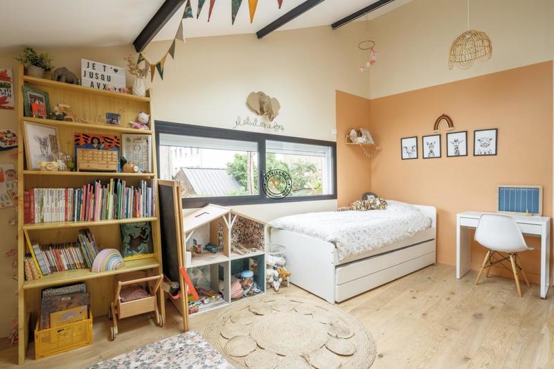 Maison - 252 m² - 9 pièces