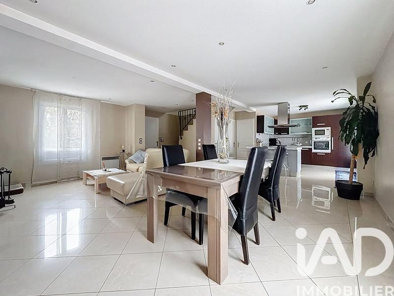 Maison - 118 m² - 7 pièces