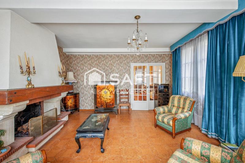 Maison - 204 m² - 7 pièces