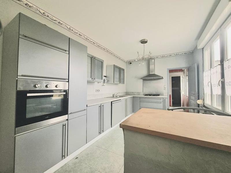 Maison - 163 m² - 6 pièces