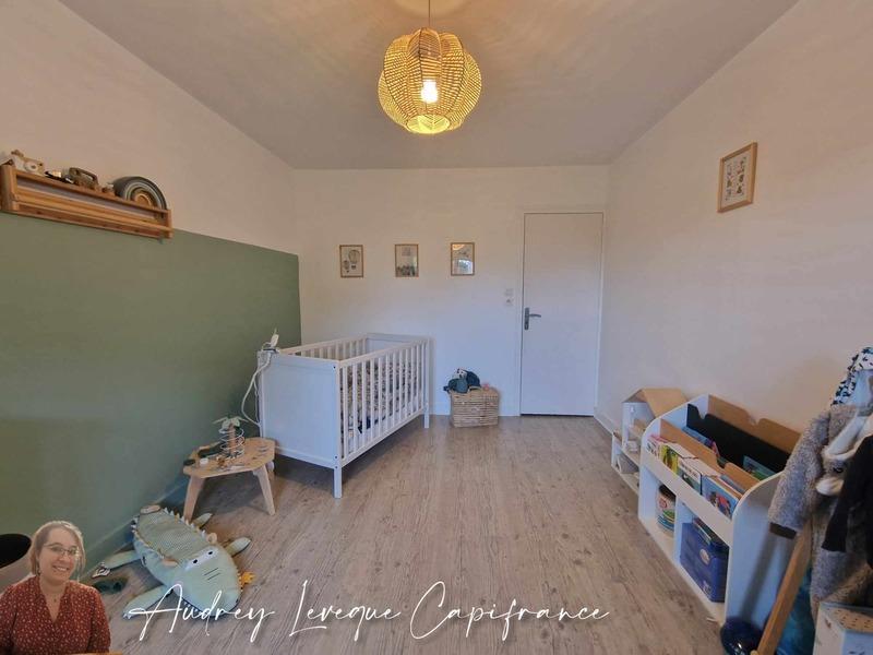 Maison - 251 m² - 7 pièces