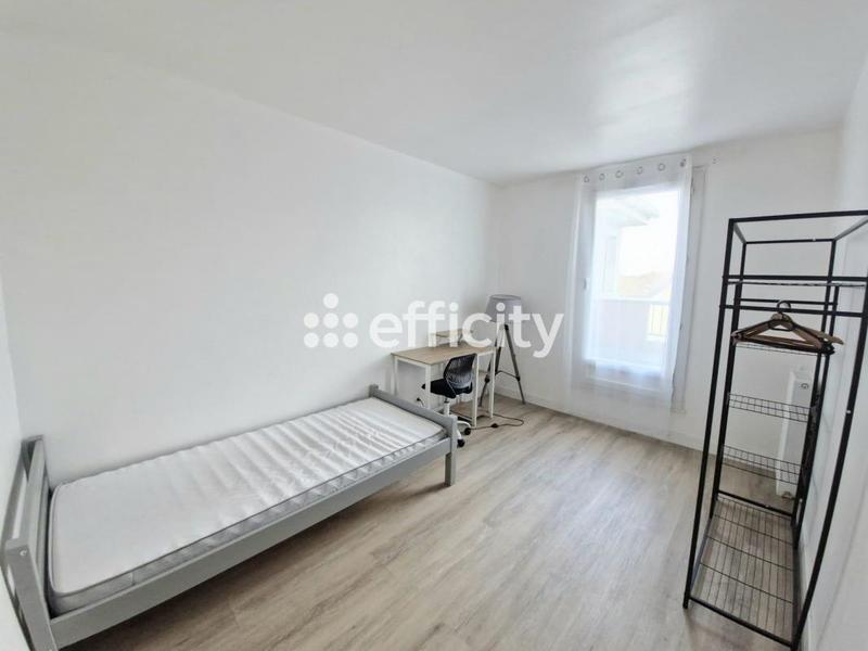 Appartement - 95 m² - 5 pièces