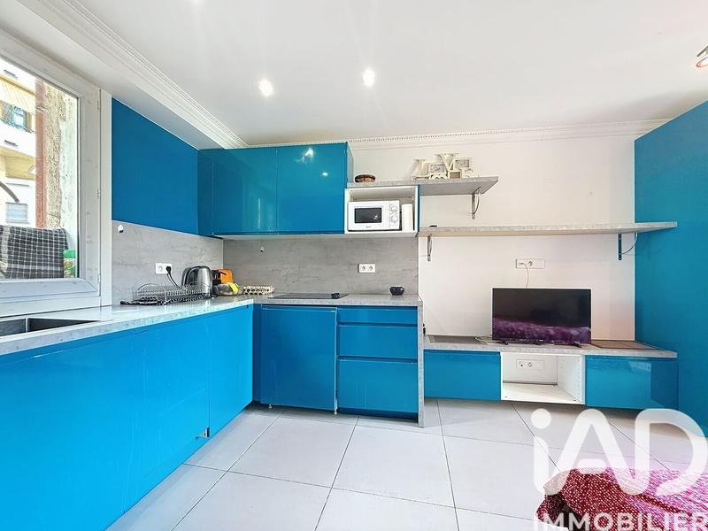 Maison - 180 m² - 8 pièces