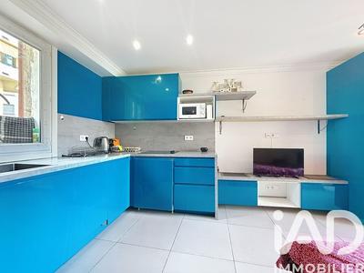 Maison - 180 m² - 8 pièces