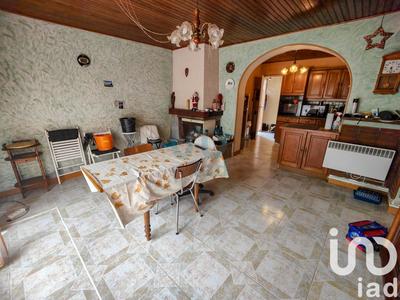 Maison - 87 m² - 5 pièces