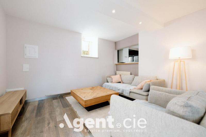 Maison - 104 m² - 5 pièces