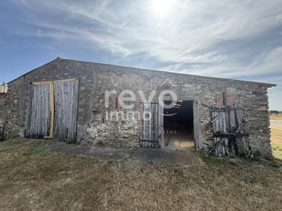 Grange - 296 m² - 3 pièces