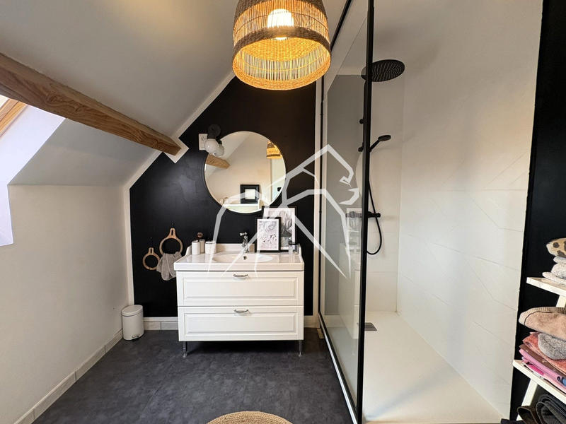 Maison - 170 m² - 7 pièces