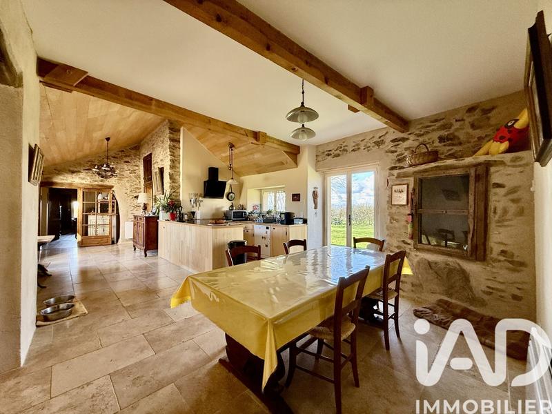 Maison de campagne - 250 m² - 8 pièces