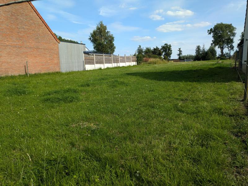 Terrain - 700 m²