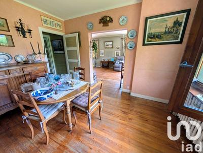 Maison - 203 m² - 9 pièces