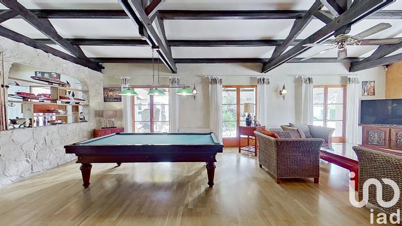 Maison - 400 m² - 14 pièces