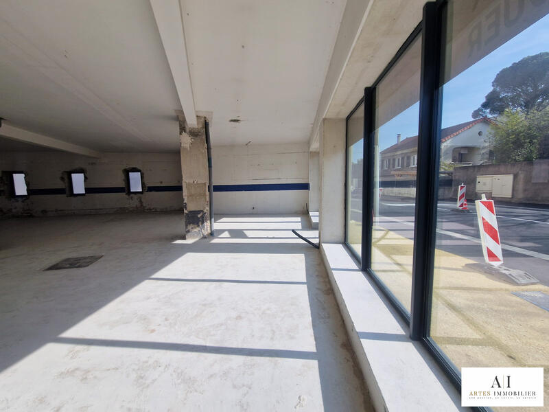 Local commercial - 83 m²