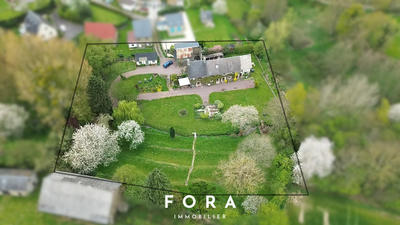 Maison - 240 m² - 8 pièces