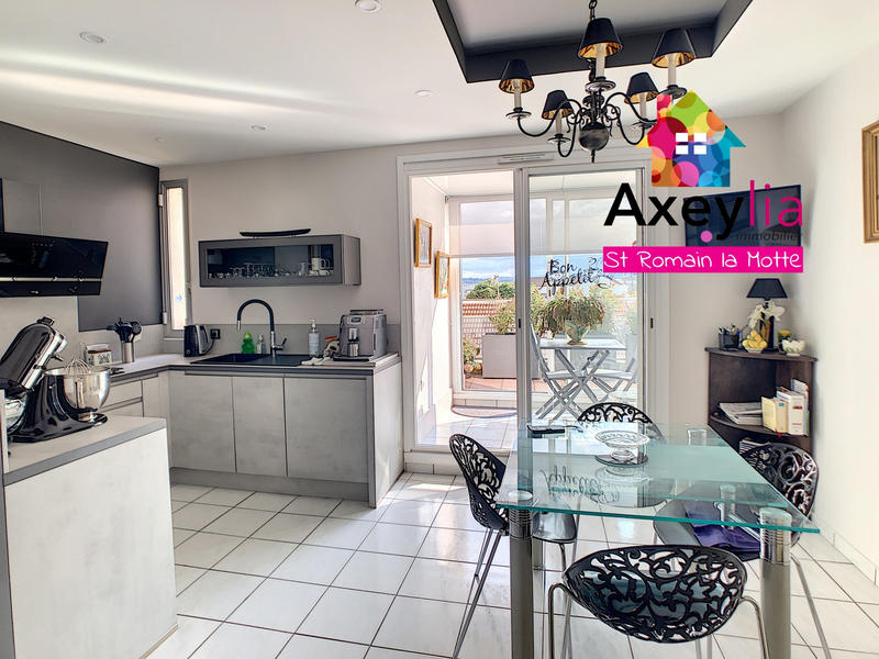 Appartement - 179 m² - 7 pièces