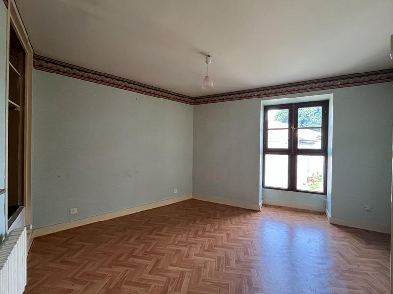 Maison - 154 m² - 7 pièces