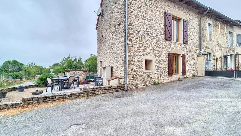Maison de village - 104 m² - 4 pièces