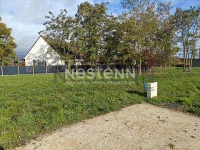 Terrain de lotissements - 692 m²