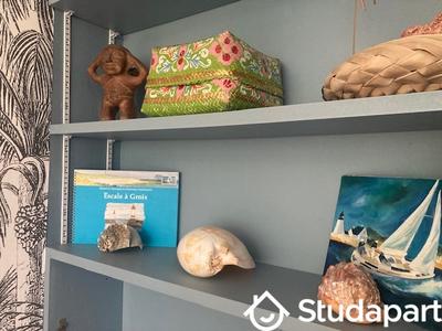 Chambre - 12 m² - 1 pièce