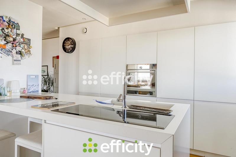 Appartement - 111 m² - 4 pièces