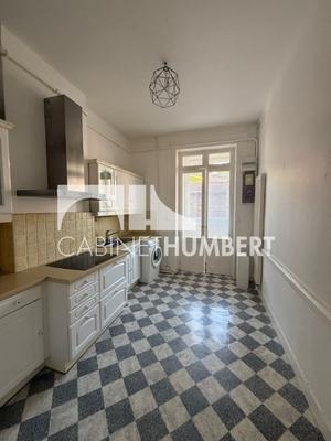Appartement - 87 m² - 3 pièces