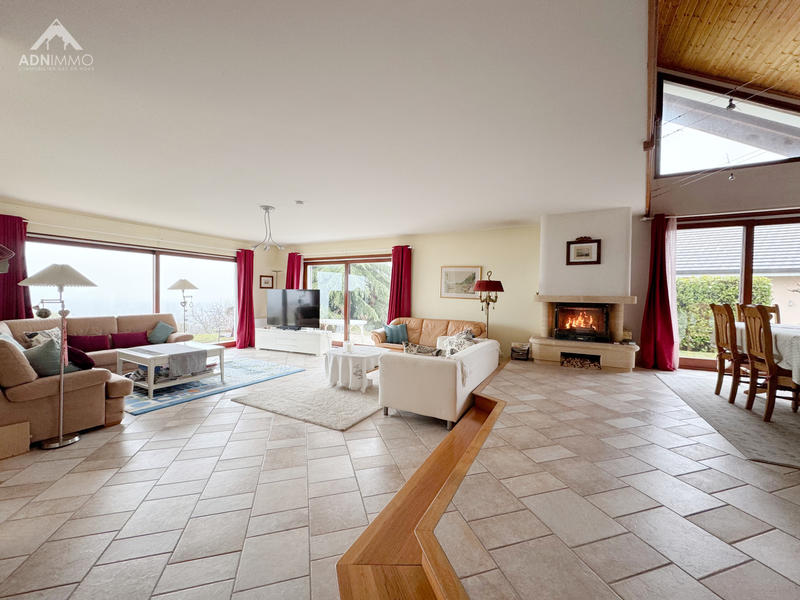 Maison - 200 m² - 6 pièces