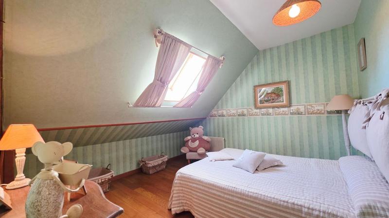 Maison - 165 m² - 6 pièces