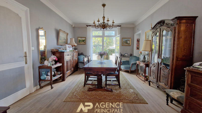 Maison - 144 m² - 7 pièces