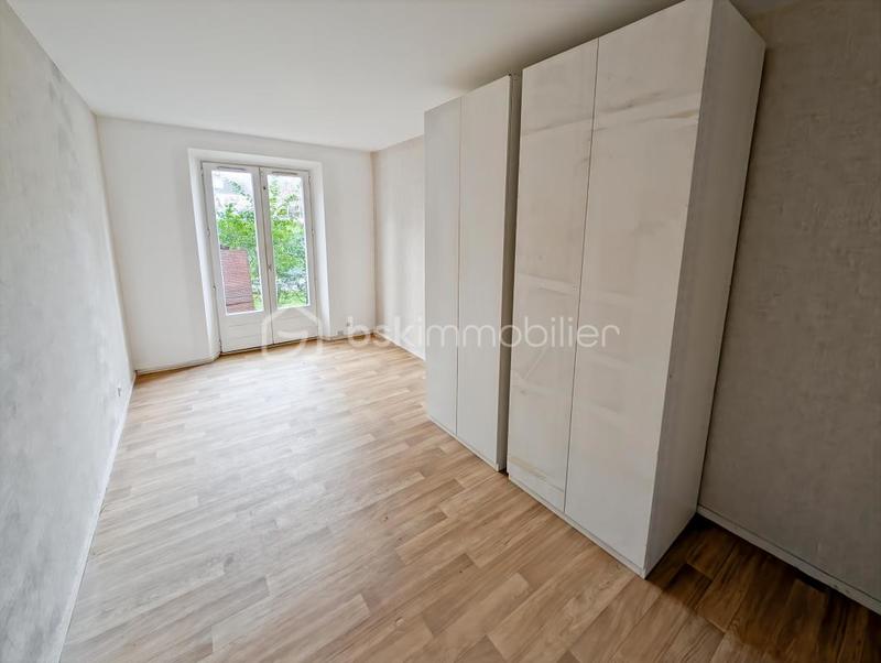 Appartement - 98 m² - 5 pièces