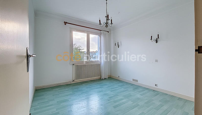 Maison - 99 m² - 5 pièces