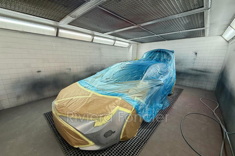 Fonds de commerce - Magasins - 200 m²