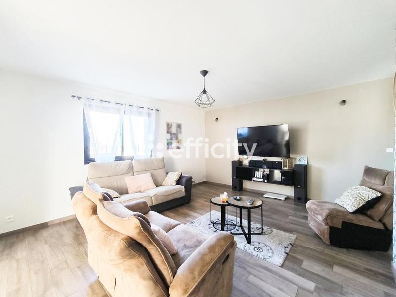 Maison - 166 m² - 7 pièces