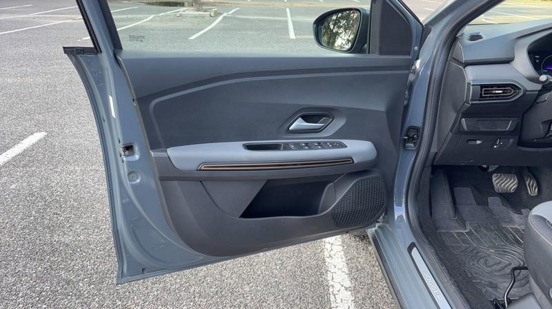 Dacia Jogger 1.6 140 Hybride Edtc6 Extreme