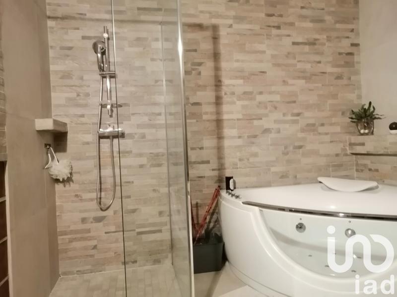 Maison - 141 m² - 6 pièces