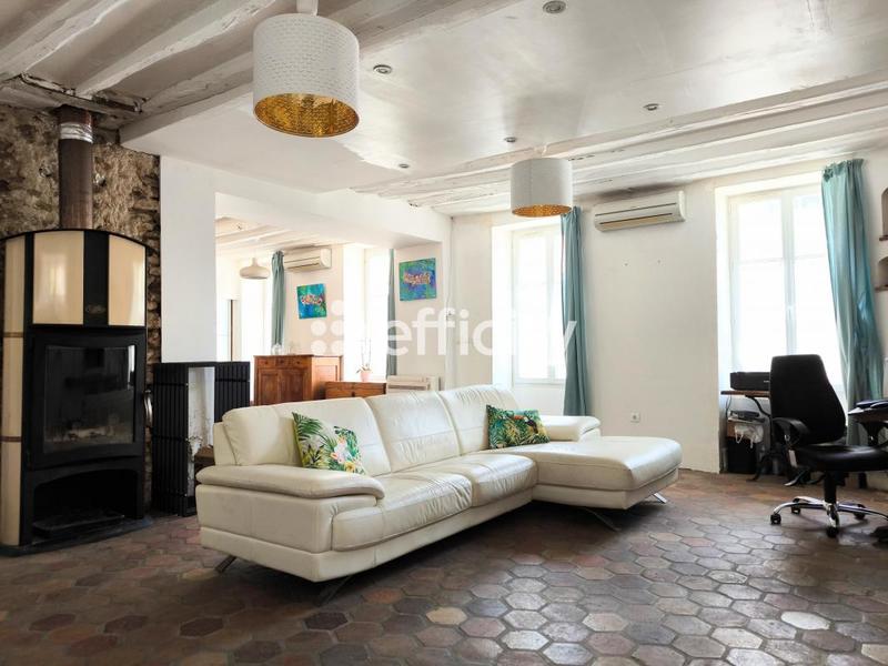 Maison - 215 m² - 6 pièces