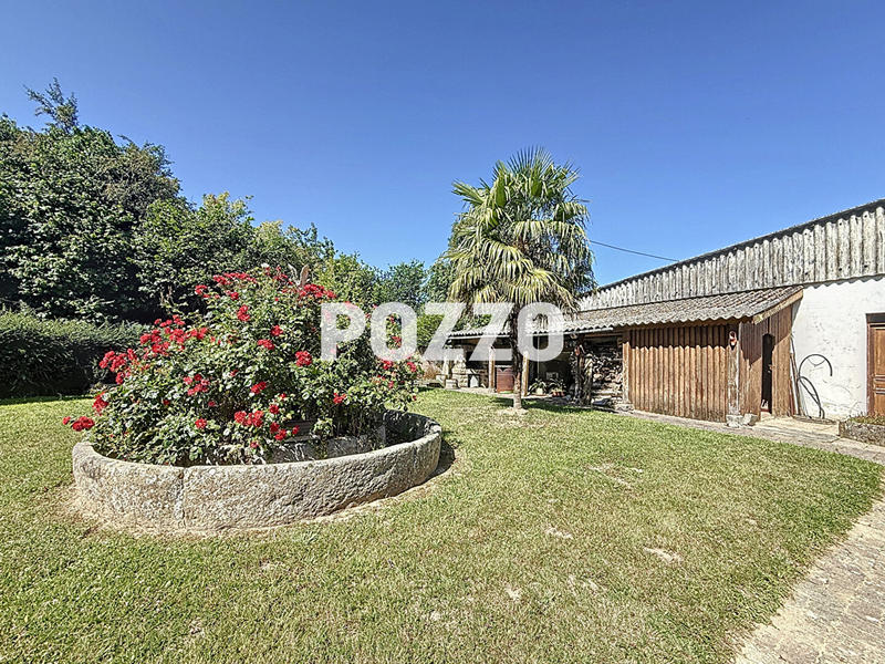 Maison - 200 m² - 7 pièces