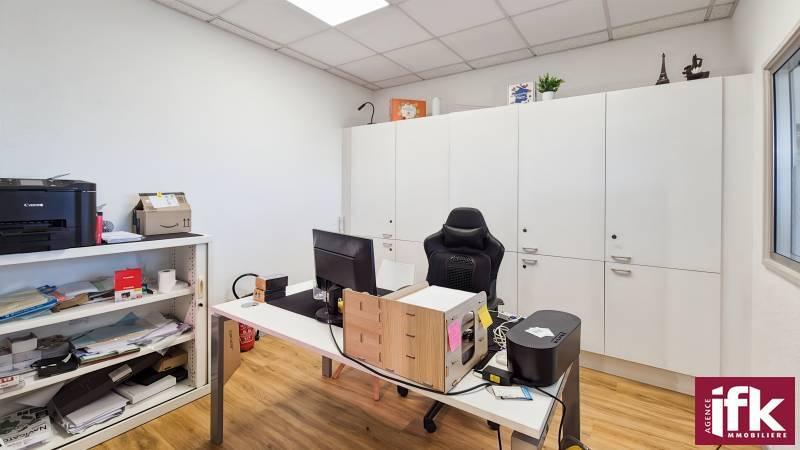 Local commercial - 87 m² - 4 pièces