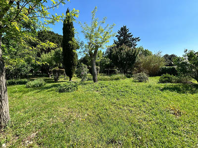 Terrain - 700 m²