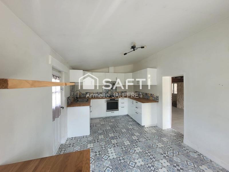 Maison - 105 m² - 5 pièces