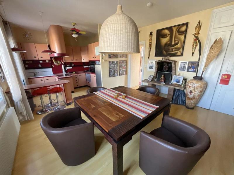 Immeuble - 203 m² - 10 pièces