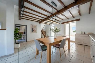 Maison - 174 m² - 6 pièces