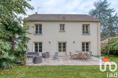 Maison - 194 m² - 9 pièces